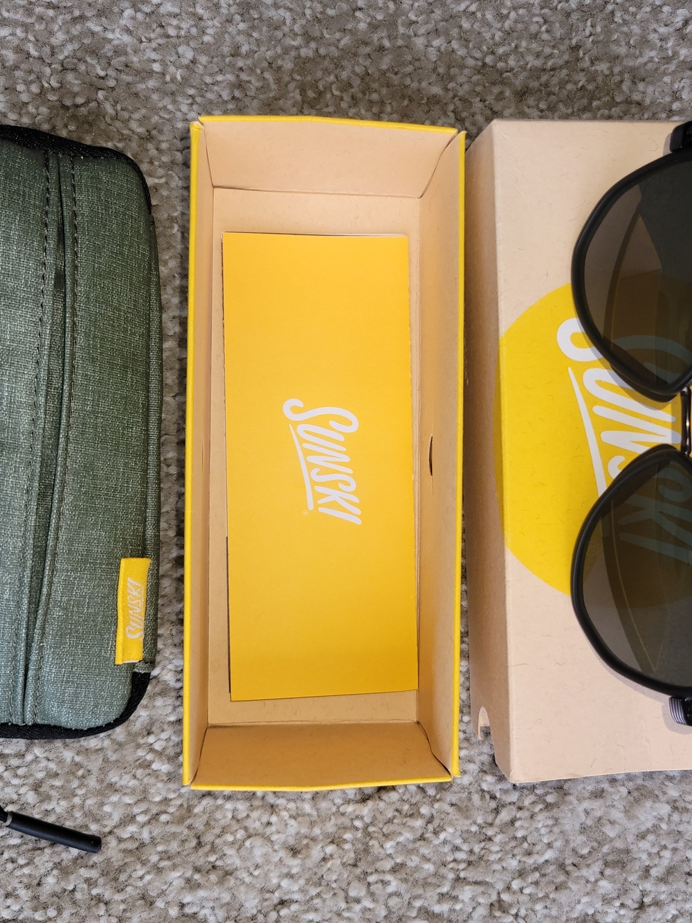 Sunski Aviator Sunglasses (NWT + Box & Case)